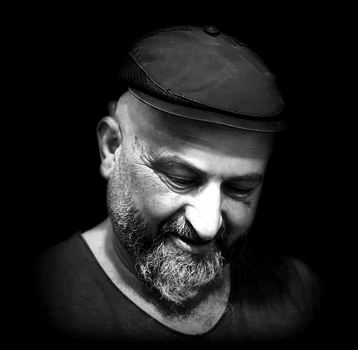 (Muhtaç Olasın) Çınar Et Kasap; Şair Ekrem Hönker Polat…