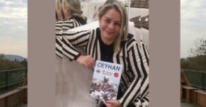 (Ayşegül’ün İki Yüzü) Romanın Kahramanı Brezilyalı Tarih Profesörü Iris Mendonça…