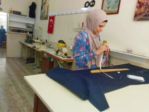 BAY / BAYAN TERZİ ATÖLYEMİZ Atatürk Caddesi Özsoy Pasajı No: 253 / C CEYHAN