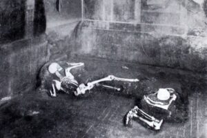 Bilim adamları, yaklaşık 2.000 yıl önce ölümcül Vezüv Yanardağı patlamasının kurbanının tüm genetik yapısını ilk kez belirlediler…