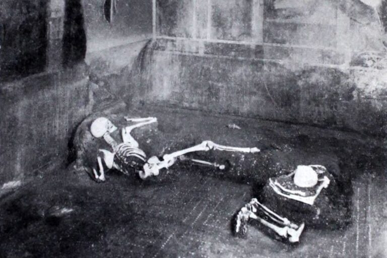 Bilim adamları, yaklaşık 2.000 yıl önce ölümcül Vezüv Yanardağı patlamasının kurbanının tüm genetik yapısını ilk kez belirlediler…