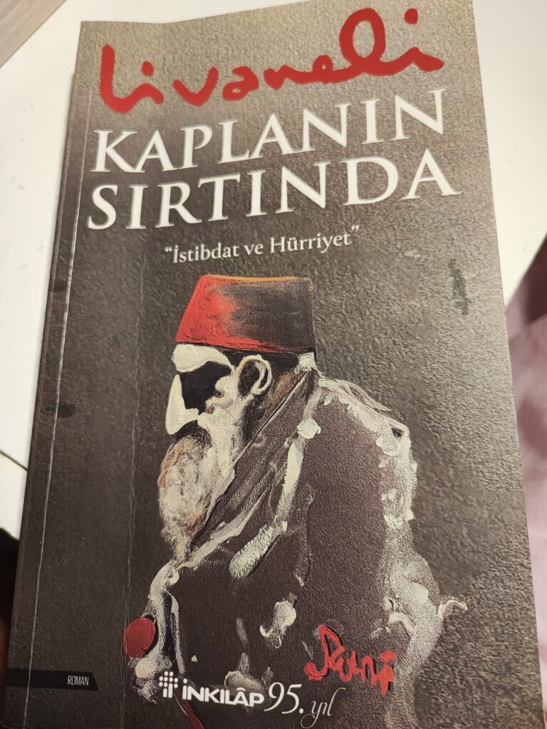 Bu kitap hakkında, bir iki satır yazmak için, önce Zülfü Livaneli’yi çok iyi tanımak lazım…