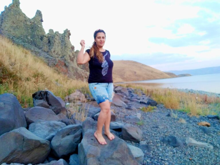 “Her insanın iki ölümü vardır. Biri öldüğünde, diğeri ismi son kez söylendiğinde.”