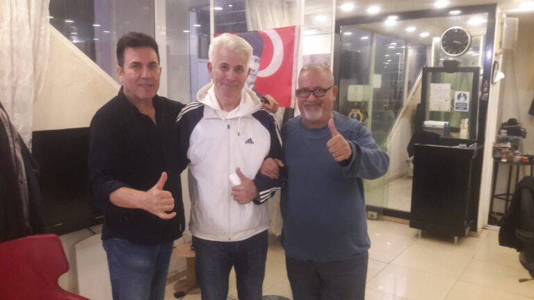 Beşiktaş ve pek çok kulüpte oynayan eski futbolculardan Mehmet Özgürel; yıkılmadım ayaktayım diyor…