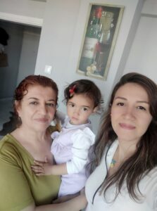 Fark Etmeli İnsan: Bir damlacık sudan nasıl yaratıldığını fark etmeli. Anne karnına sığarken dünyaya neden sığmadığını…