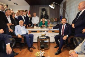 Ceyhanlı şair ve yazar Elifnur Tuğba Yalın’ın haberi; Ekrem İmamoğlu, Ceyhan’ı da ziyaret etti…