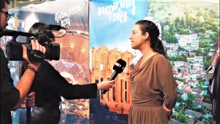 Selçuk Belediye Başkanı Filiz Ceritoğlu Sengel diyor ki… “TTİ Turizm Fuarı turizme dair her şeyi ile sizleri bekliyor…”