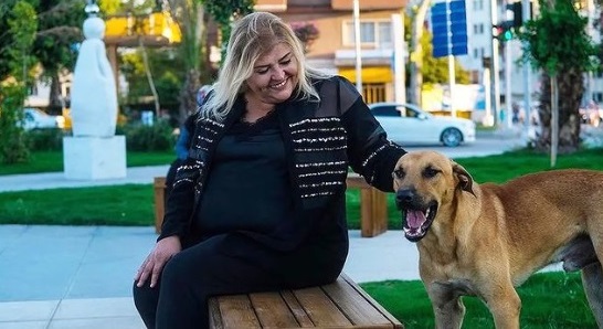 Başkan Erdem; Dünyayı paylaştığımız her canlı değerlidir. “Bir hayvana dokunmak evrenin yüreğine dokunmaktır.”