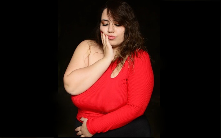 Dünyayı gezen Damla Göçer; “İSTANBUL Adan Zye Medya ve BEŞİKTAŞ Çınar Tv’de Ertan Yılmaz’ın konuğu olmaktan mutluluk duyarım.”