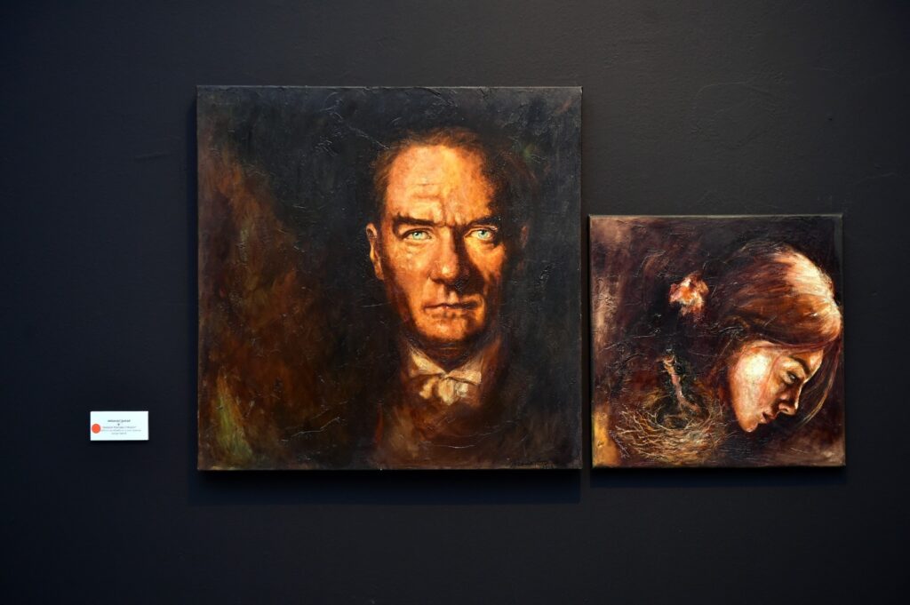 TÜRKİYE’NİN FARKLI YERLERİNDE GÖREV YAPAN ÖĞRETMENLER BEŞİKTAŞ’TA “BEN DE VARIM” SERGİSİNDE BULUŞTU…