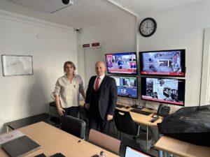 Avrasya Medya İletişim Konfederasyonu (AVKON) Genel Başkanı Şakir Gürel, bülten tv kurucusu ve Genel Yayın Yönetmeni Selma Kara’ya hayırlı olsun ziyaretinde bulundu…