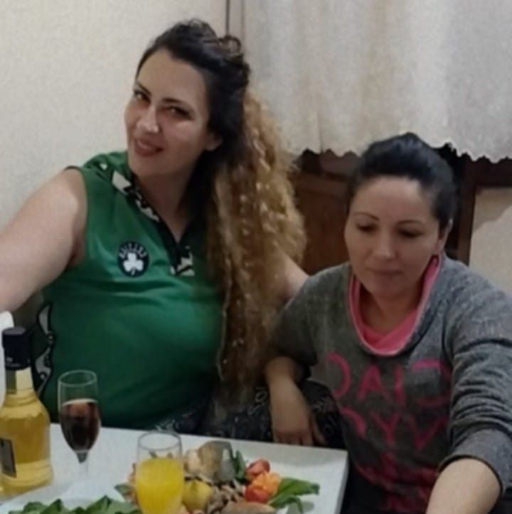 O içten gülüşünle, seninle tanışmadan önce sahip olduğum buzlu kalbi bile eritebilirsin…