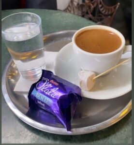 Çoğunun dert sandıklarına bakıyorum da, Ya dert kelimesinin karşılığını bilmiyorlar…