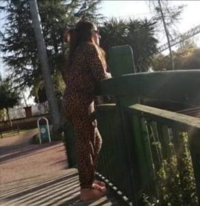 Ceyhanlı Şair ve Yazar Elifnur Tuğba Yalın diyor ki… Özlerim… Sevda güneşim olup, dünyamı aydınlattın…