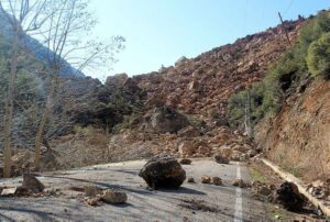Kahramanmaraş depremi Gaziantep İslahiye’deki iki dağı birleştirdi! İşte hayrete düşüren görüntü…