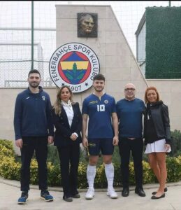 Fenerbahçe Voleybol takımında Türkiye Finali oynayan İskenderunlu oyuncusu Kadir Terlik deprem felaketinde maalesef bütün ailesini kaybetti…
