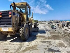 İskenderun ilçesi Sahil Bandından Su Birikintisi Ve Harfiyat Temizleme Çalışmaları Devam Ediyor…