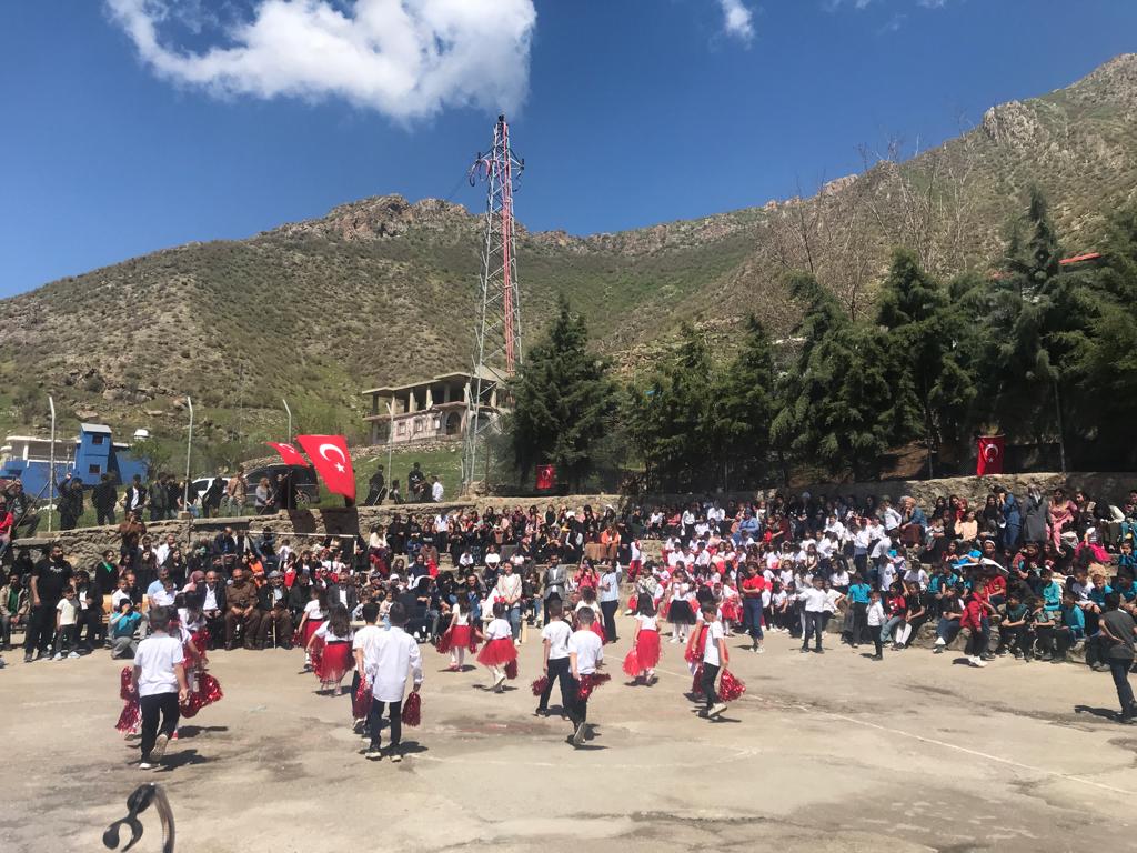 23 Nisan Ulusal Egemenlik ve Çocuk Bayramı Şırnak ili Uludere, Ortabağ köyünde coşkulu bir törenle kutlandı…