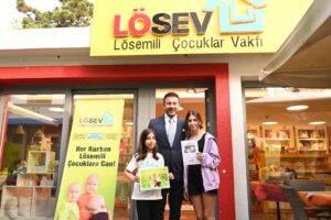 BEŞİKTAŞ BELEDİYE BAŞKANI RIZA AKPOLAT KURBAN BAĞIŞINI LÖSEV’E YAPTI!