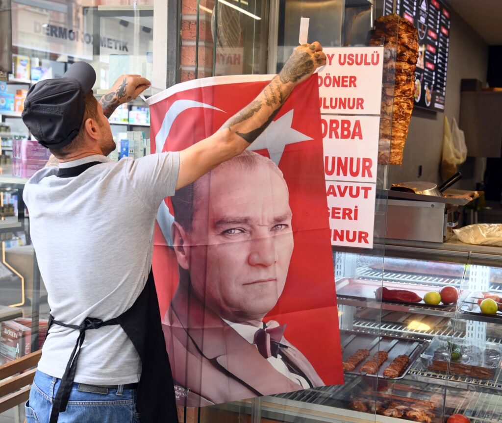 RIZA AKPOLAT’TAN BEŞİKTAŞ’TA 100. YIL ÇAĞRISI!