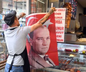 RIZA AKPOLAT’TAN BEŞİKTAŞ’TA 100. YIL ÇAĞRISI!