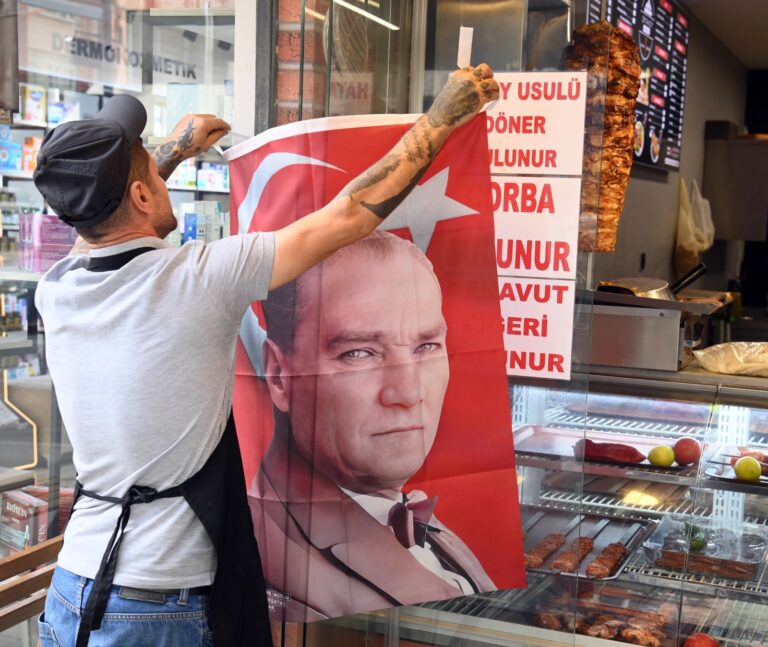 RIZA AKPOLAT’TAN BEŞİKTAŞ’TA 100. YIL ÇAĞRISI!