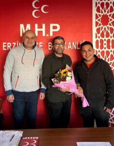 Erzin Narenciyesi Yeşilkent Spor Kulübümüzün Divan Kurulu Başkanı Sayın Ahmet Mert Saygan ve Kulübümüzün Kurucu Yöneticilerinden Sayın Beyazid Danacı ile birlikte…