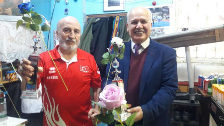 GÜRCİSTAN’DA YAPILAN TAEKWONDO DÜNYA ŞAMPİYONLUĞU…