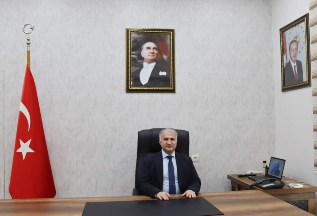 CEYHAN IN YENİ KAYMAKAMI<br>GÖREVE BAŞLADI