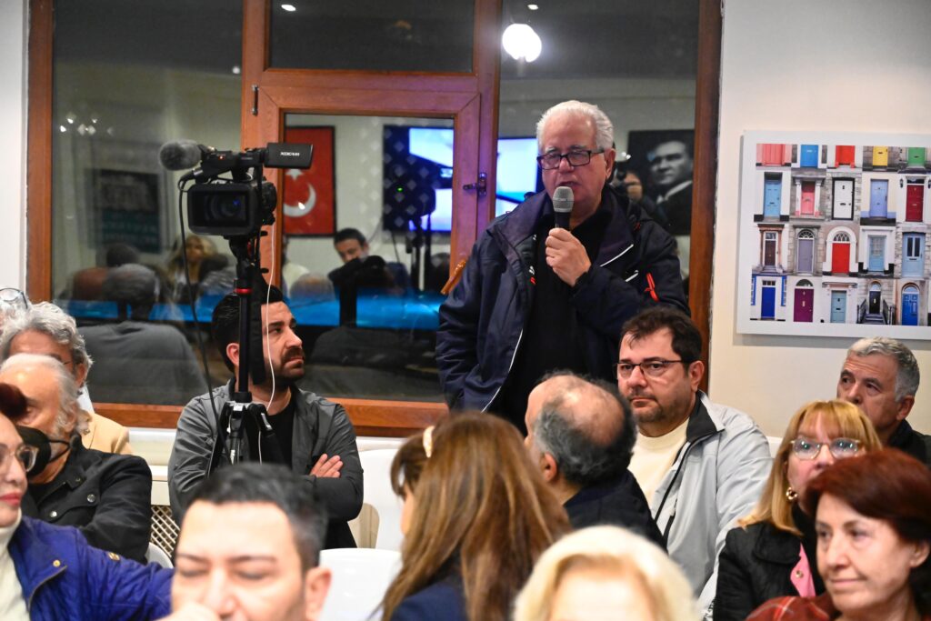 RIZA AKPOLAT SİTE SAKİNLERİYLE BİRARAYA GELDİ