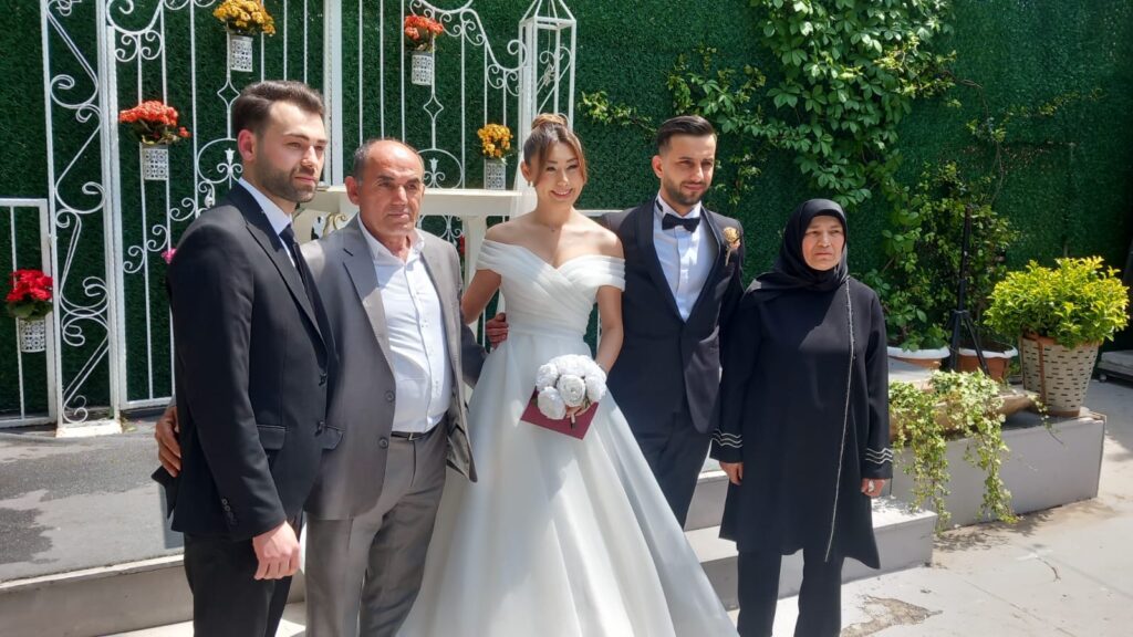 Beşiktaş’ın Sevilen Sakini Nihat Kaycı’nın Kızının Mutlu Günü: Serap ve Serkan’ın Düğünü…