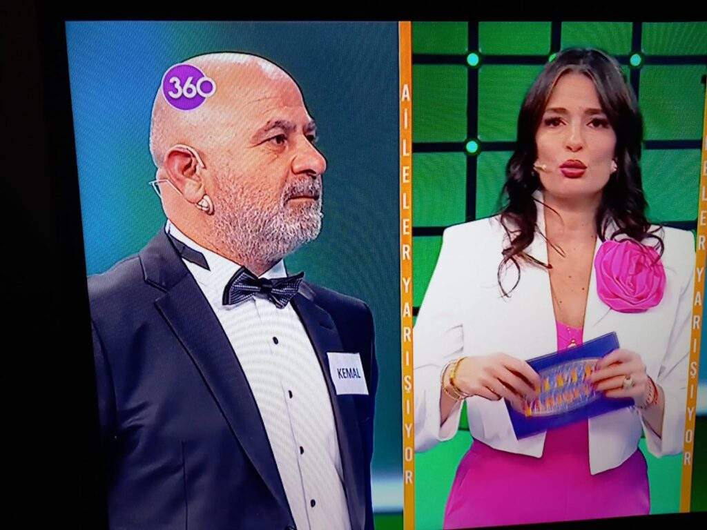 KEMAL KÜLAH VE KORO ARKADAŞLARI 360 TV’DE AİLELER YARIŞIYOR PROGRAMINDA