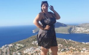 Durdu zannettiğin anda yeniden başladığındır hayat geçmesini beklemesen de geçendir hayat…