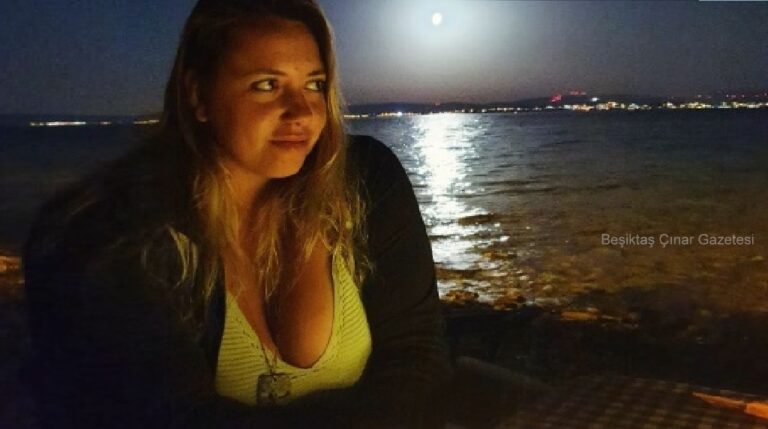 Dolunay ile süper ay birleşir şahitlik edersin: Ayın Şavkı Vurur Denize, Düşüncelere dalar, seyredersin…