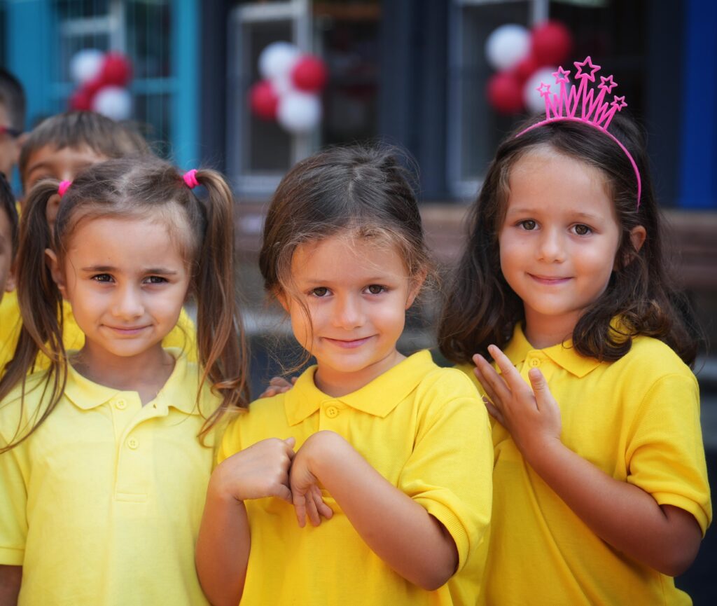 BEŞİKTAŞ’TA YENİ EĞİTİM ÖĞRETİM YILI 100. YIL MUSTAFA KEMALİLKOKULUNDA DÜZENLENEN TÖRENLE BAŞLADI