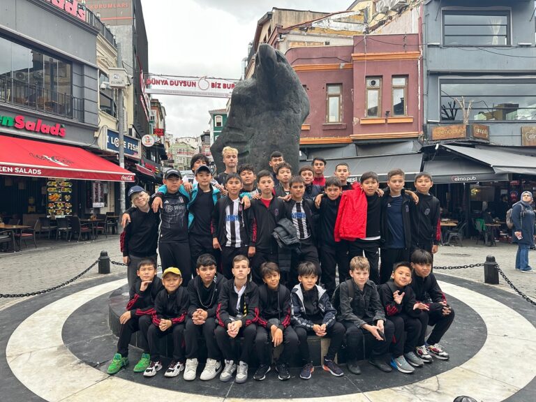 Kazakistanlı Minik Yetenekler Beşiktaş Futbol Okulu’nda Yetişiyor…