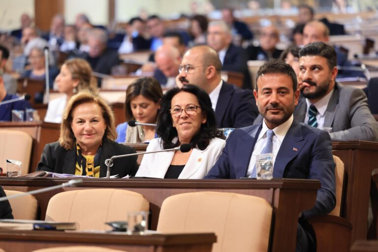 BAŞKAN RIZA AKPOLAT İBB MECLİSİ’NDE BALMUMCU – DİKİLİTAŞ İMARPLAN NOTLARIYLA İLGİLİ KONUŞTU…