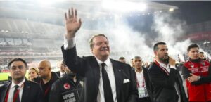 Gazeteci Murat Topcu: Hasan Arat’tan hesap soracak bir Beşiktaşlı yok mu?