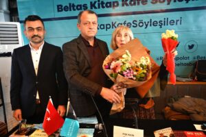 GAZETECİ VE YAZAR AYŞE KULİN, BEŞİKTAŞ BELTAŞ KİTAP KAFE’DEOKURLARIYLA BULUŞTU