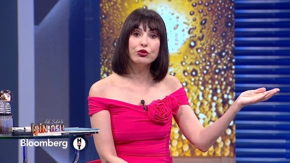 Aslı Şafak: Sizlerle Ne Kadar Çok Duygu Yaşadık, Güldük, Eylendik…