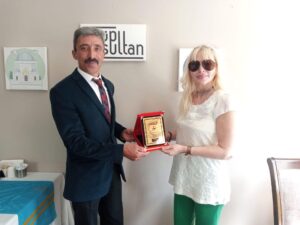 Feyzullah Vatansever’e Siyasi Katkı Plaketi…