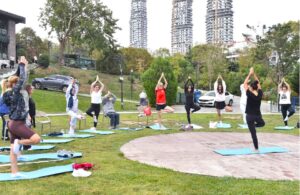 AVRUPA HAREKETLİLİK HAFTASI BEŞİKTAŞ’TA YOGAETKİNLİĞİYLE KUTLANDI