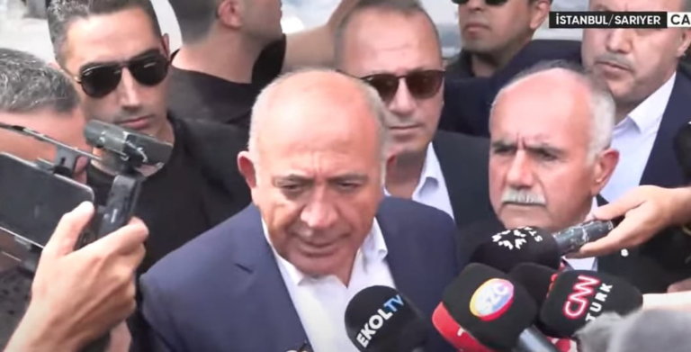 Son Dakika | Kayyum Gürsel Tekin polis eşliğinde girdiği binadan ayrıldı…