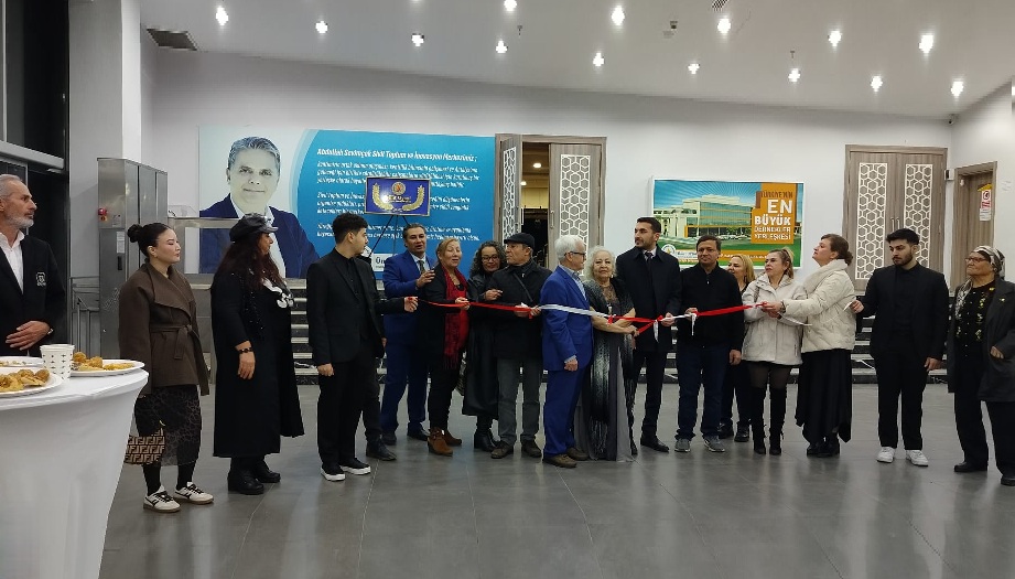 Kuşakları Buluşturan Sergi Büyük İlgi Gördü: “İki Ayrı Kuşak – İki Ayrı Dil – Ortak Bir Ruh” Antalya’da Sanatseverlerle Buluştu…