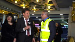 Antalya’dan Gelen Vefa Kargosu: Bir Mikrofon Süngeri ve Bir Tespih…