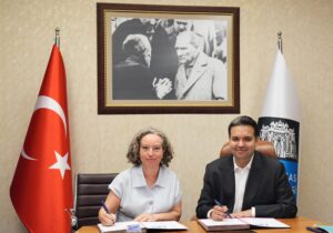 BEŞİKTAŞ BELEDİYESİ MEMURLARI İÇİN TÜRKİYE’NİN EN GÜÇLÜ SÖZLEŞMELERİNDEN BİRİNE İMZAATTI