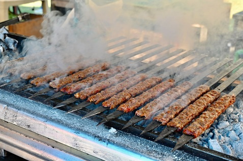BEŞİKTAŞ’TA ADANA LEZZET ŞÖLENİ: VATANDAŞLAR GASTRONOMİ DOLU GÜNLER YAŞADI